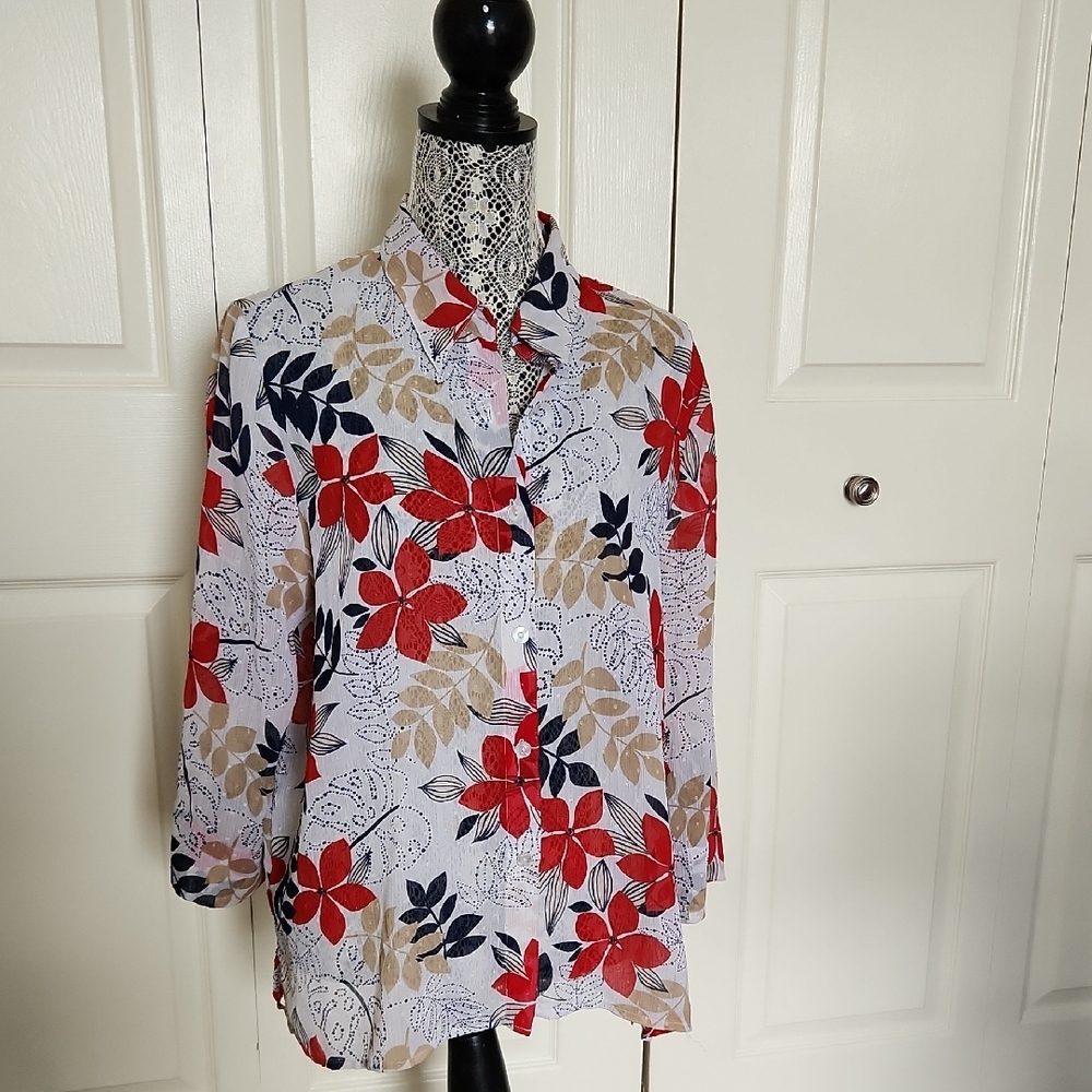 Alfred Dunner Red and Tan Floral Blouse